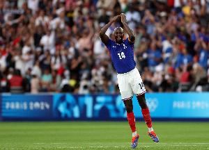 28岁首次入选法国队！马特塔：小时候曾被球踢到头昏倒 偶像伊布