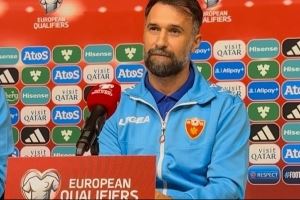 太惨了！9月上任黑山主帅的武齐尼奇，执教生涯首秀0-4法罗群岛