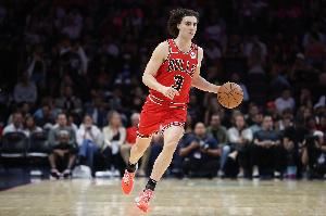 全能表现！吉迪半场8中4拿下11分5板3助